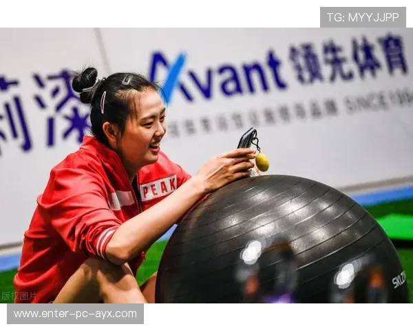 女排主帅战术板上的微创新决定胜负走向